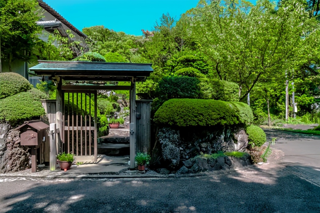 购房者的钱富裕了，如何办理房产解除抵押手续？