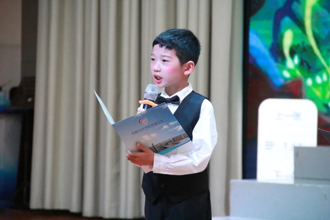 成都市双流区棠湖小学——阅读活动｜童话里绽放 阅读中成长