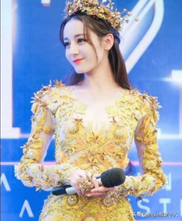 杨紫之后，又一位影视综全面发展的花旦，李沁将与沈腾演喜剧电影