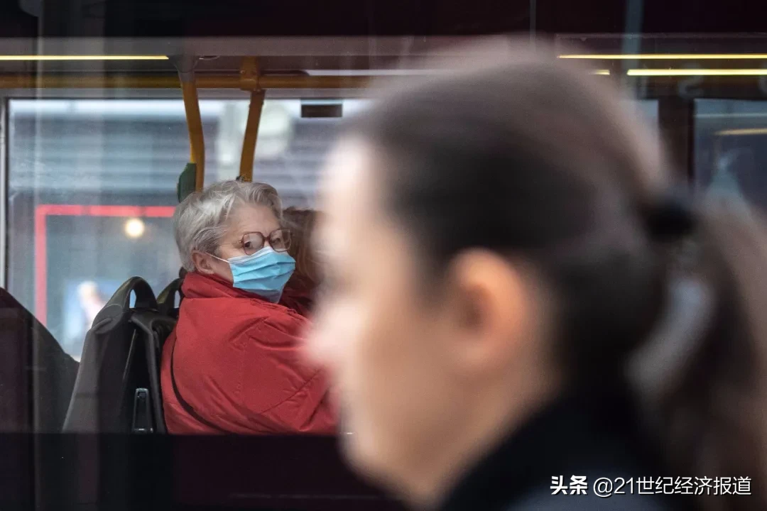 黑天鹅再现!欧股全线崩溃,美股急跌700点!德国病床告急,法国日增3万例或再“封国”