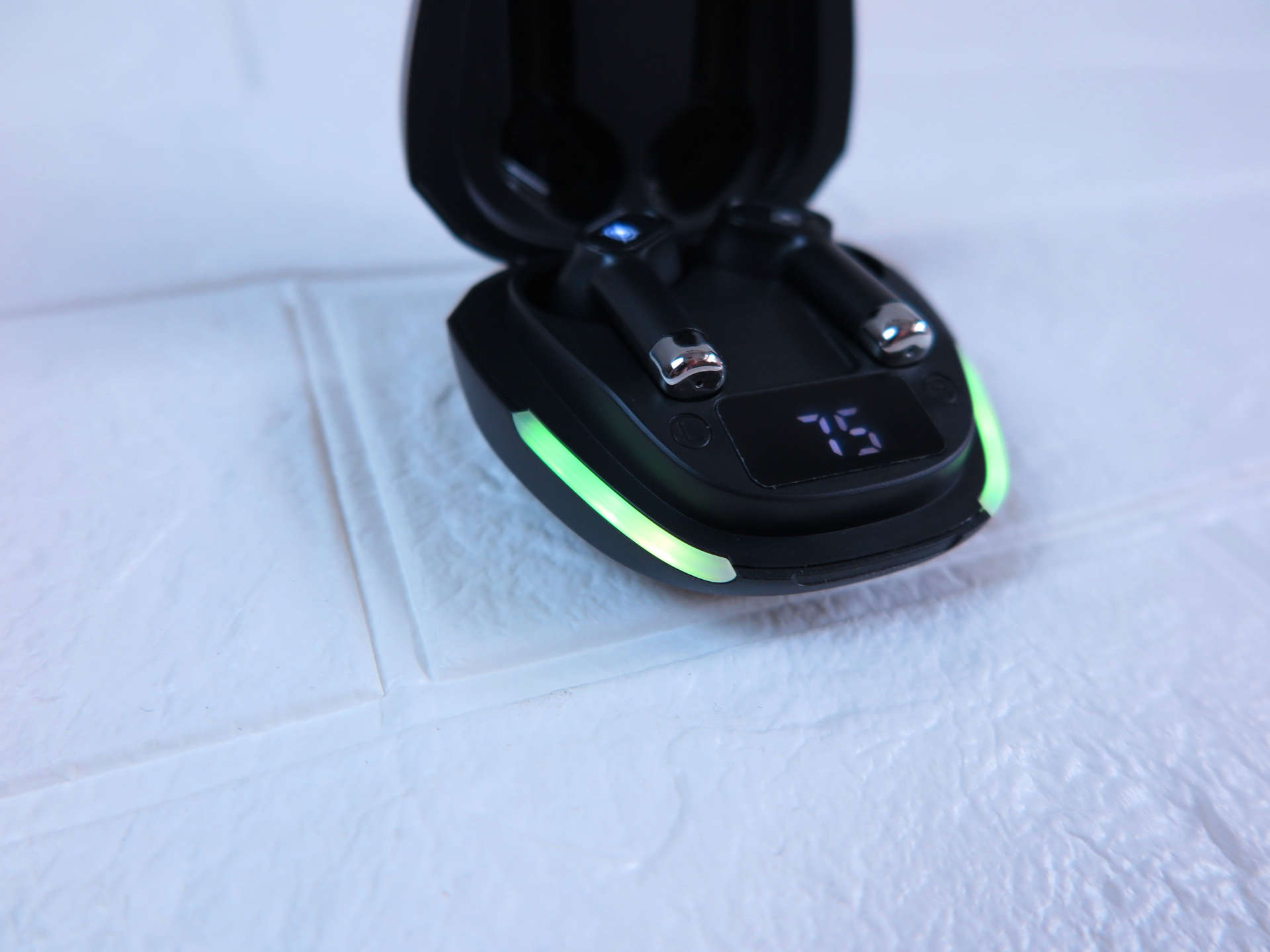 延迟极低，游戏很爽，西圣真无线蓝牙游戏耳机体验