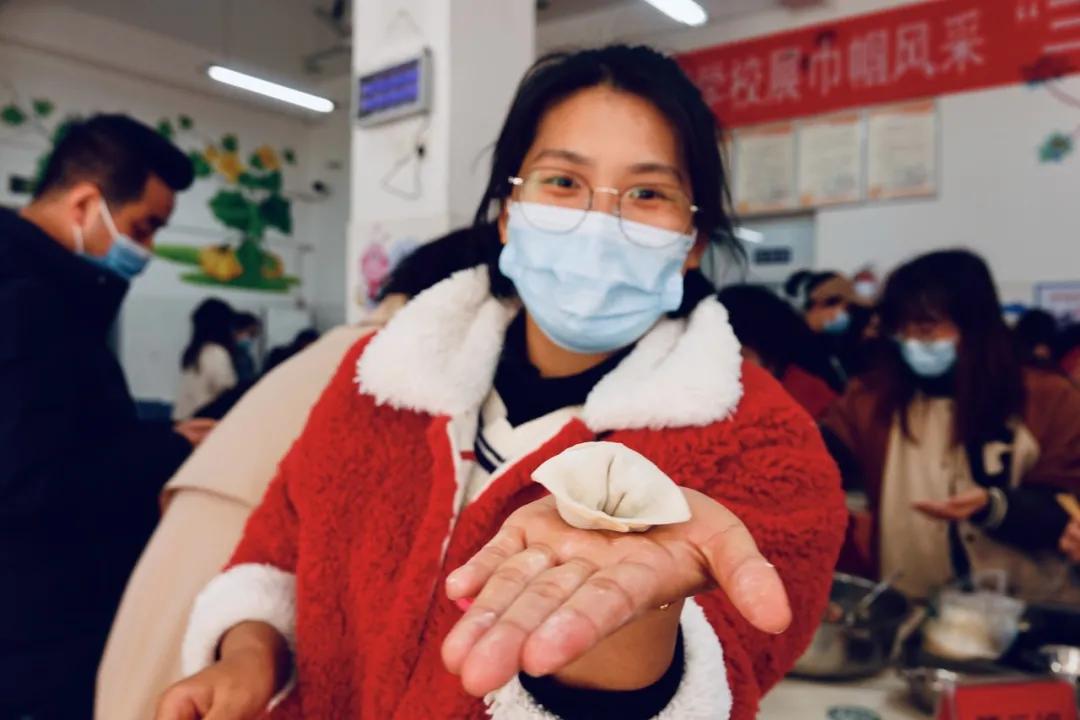 双流特教丨趣味包饺子 暖心妇女节