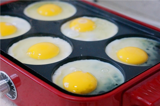 汉堡好吃又营养，食材自己搭配，小孩子喜欢吃得停不下嘴