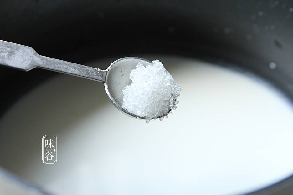 夏天就饞這解暑甜品，冰涼清爽，香甜滑嫩，比外面的果凍還好吃