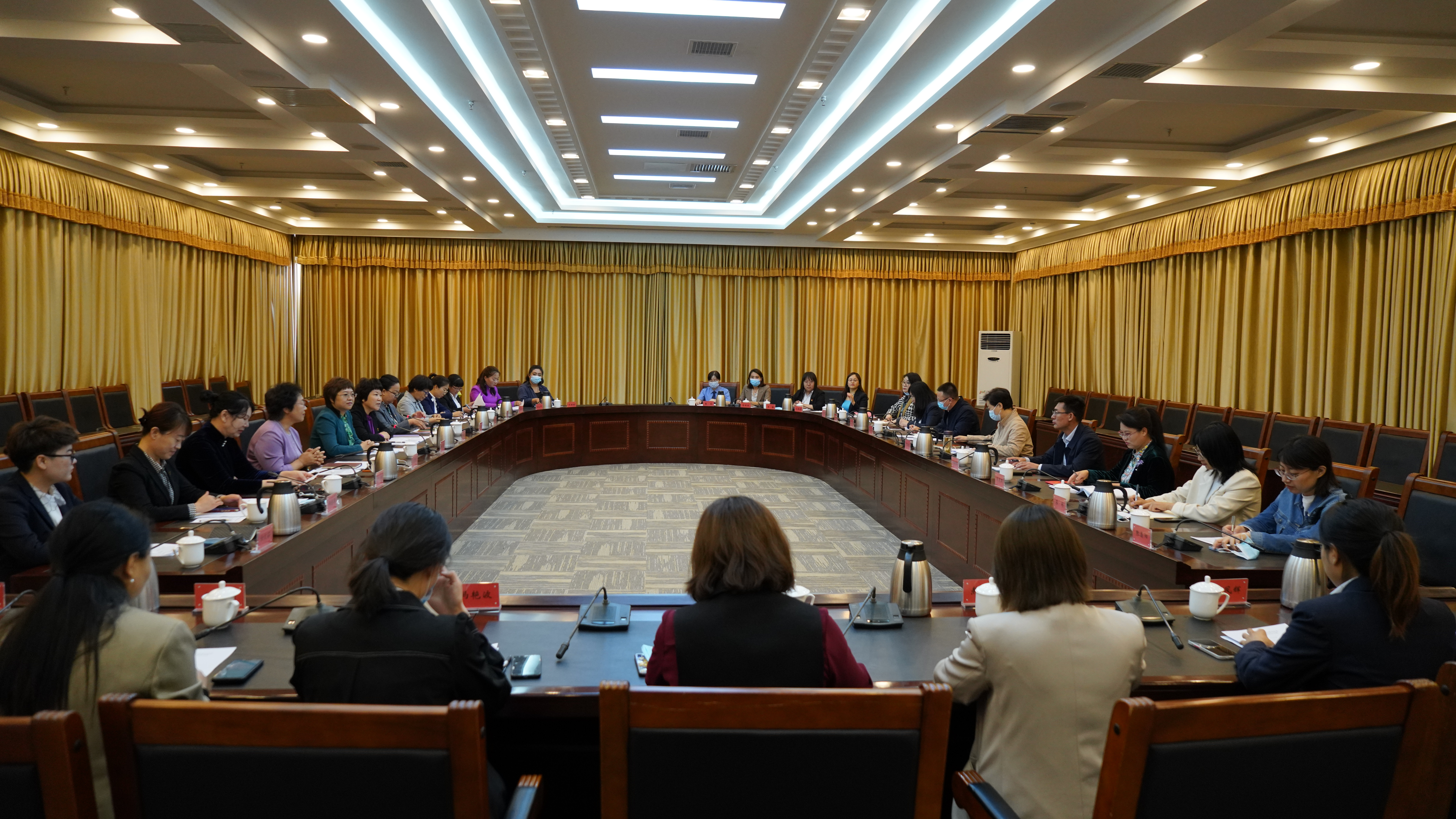内蒙古自治区妇联主席胡达古拉到兴安盟调研