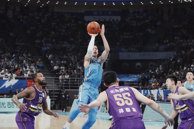 林书豪已经返回美国！为武汉疫情发声！61天内