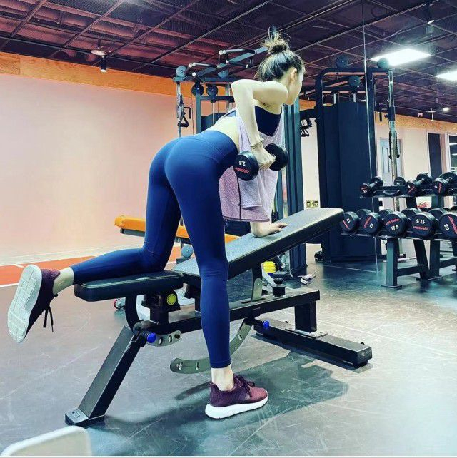 Pants of gal of chapter lustre Tianyu, become warped search is heated up on buttock, netizen: With evil spirit some comparing