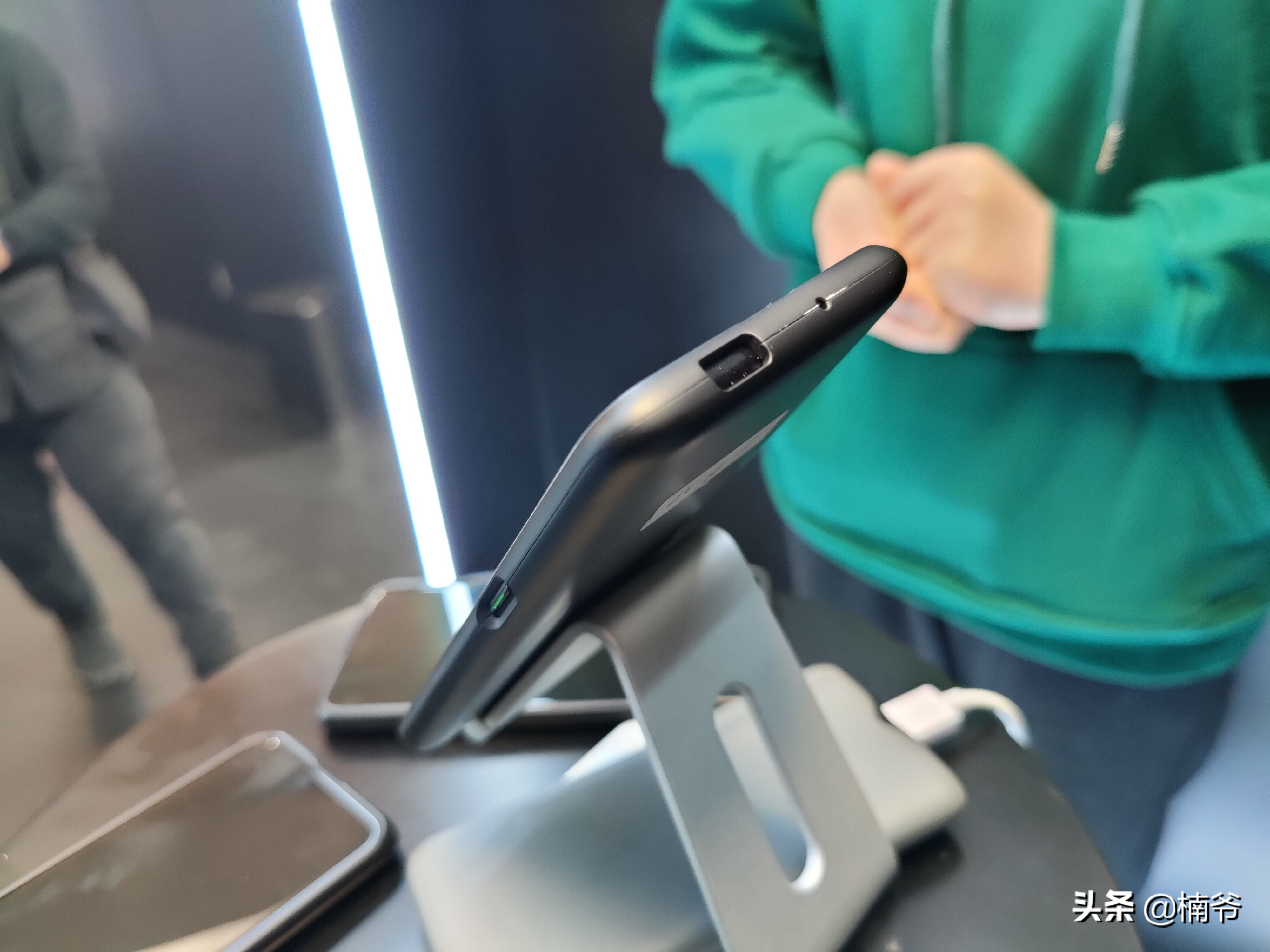 “圣旨”驾临南京城，OPPO 2021未来科技巡展南京开展