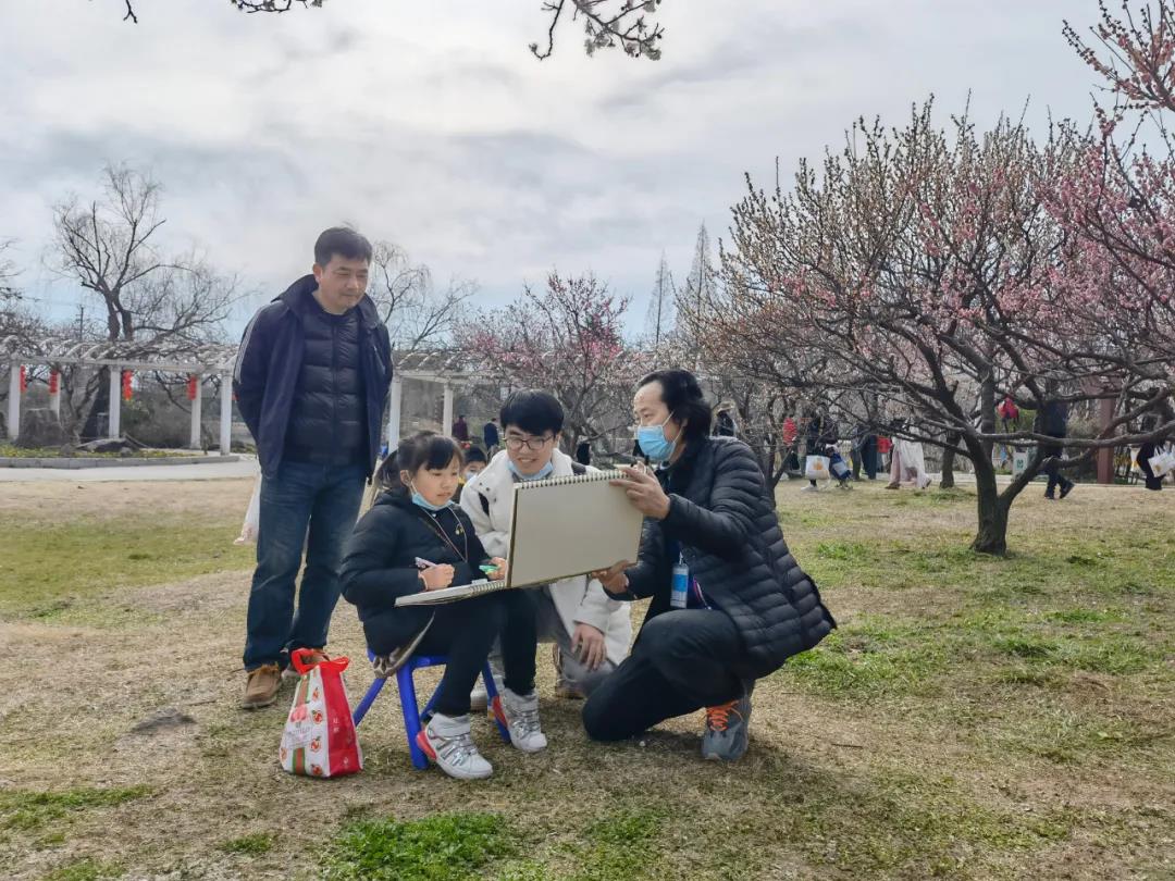 留苏过年都挺好，亲子家庭植物园里写春天