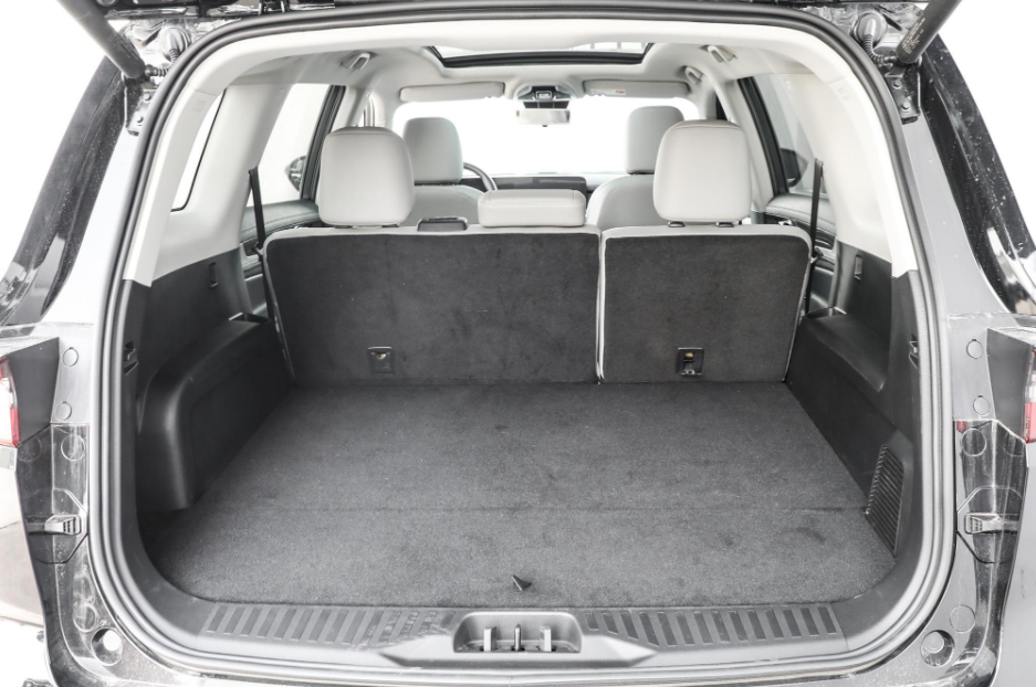 2021款福特领裕怎么样，空间是真大，全系2.0T动力强