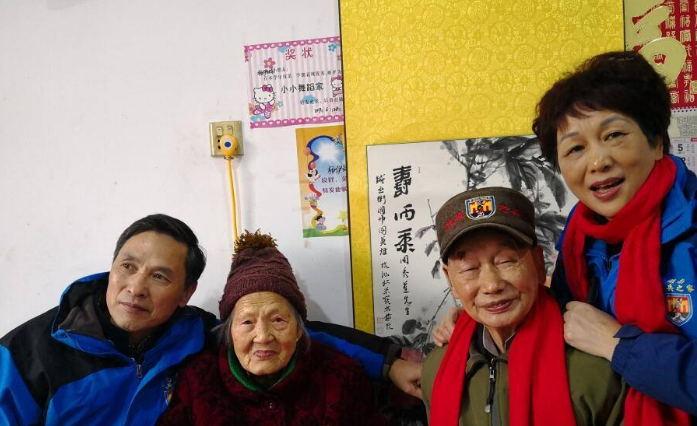 湖南113岁抗战女兵，时隔73年终于见到“丈夫”，这是为何？