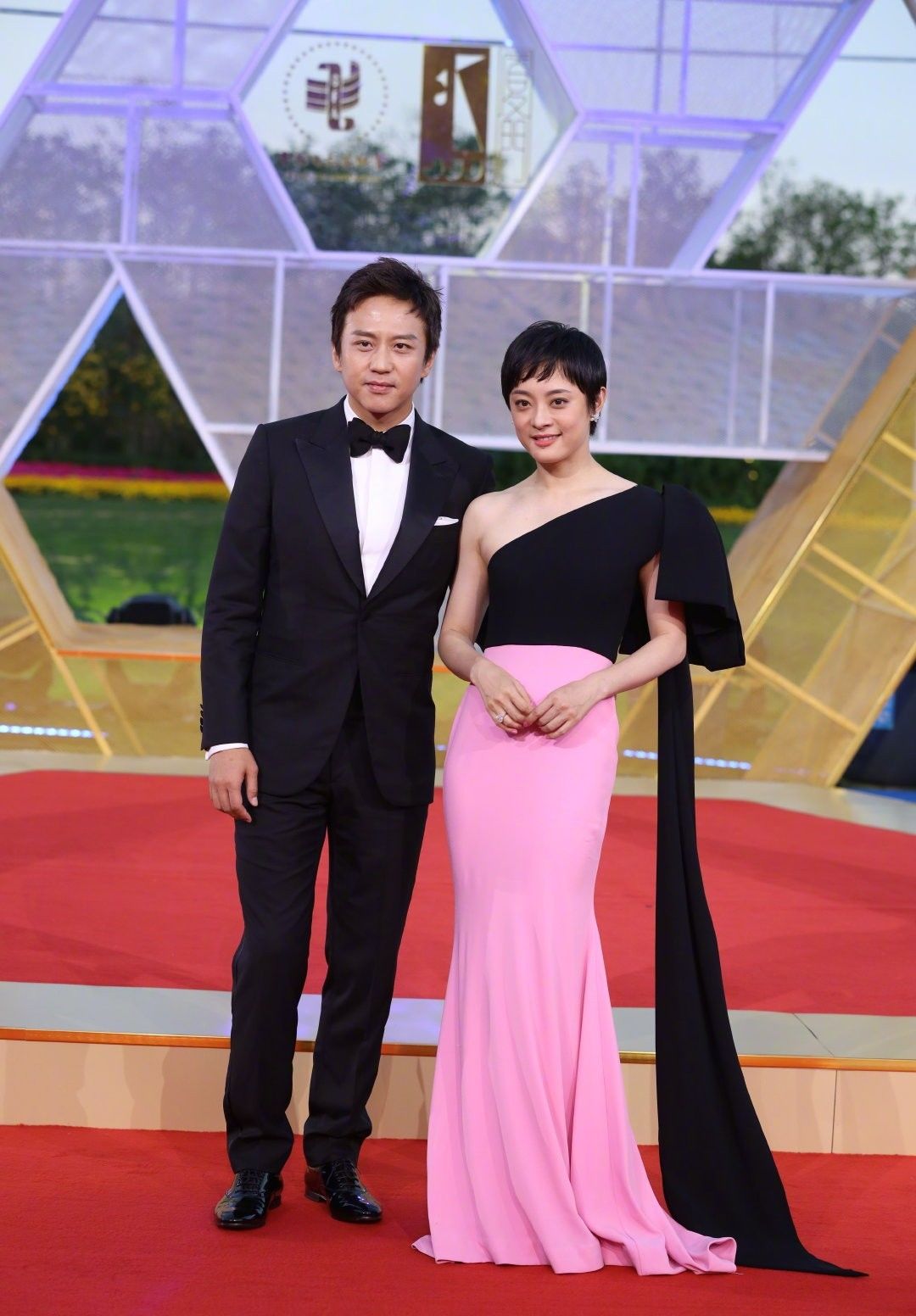 金鸡闭幕红毯生图：刘诗诗艳压，杨幂秀出曼妙