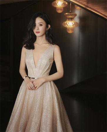 星光红毯女星“暗战”开演，杨幂赵丽颖均被粉