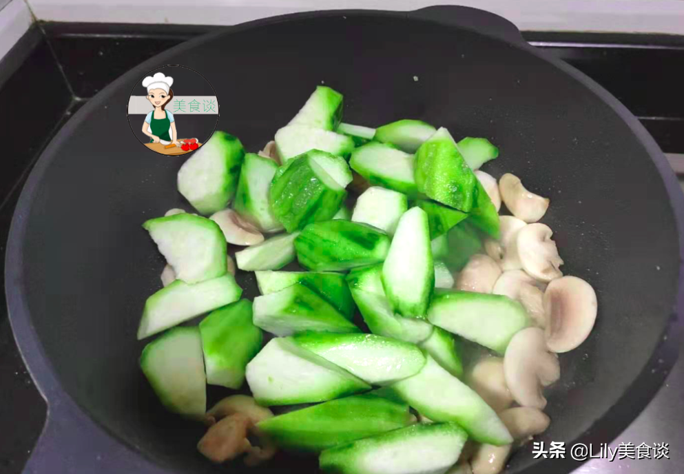 图片[3]-丝瓜口蘑蛋汤做法步骤图 简单美味又营养-起舞食谱网