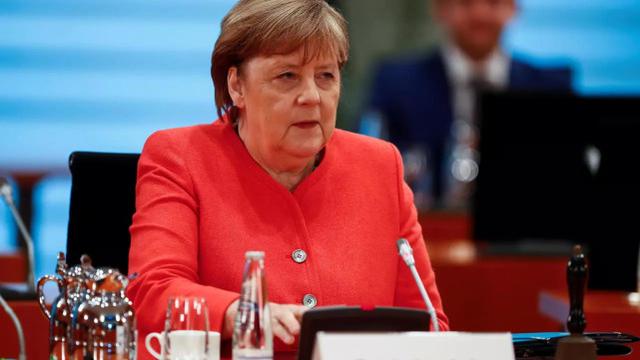 Ӣ����ĸ���뿪�Ϻ����¹�����������ŷ�˱�̬�����¿����뻪��ϵ