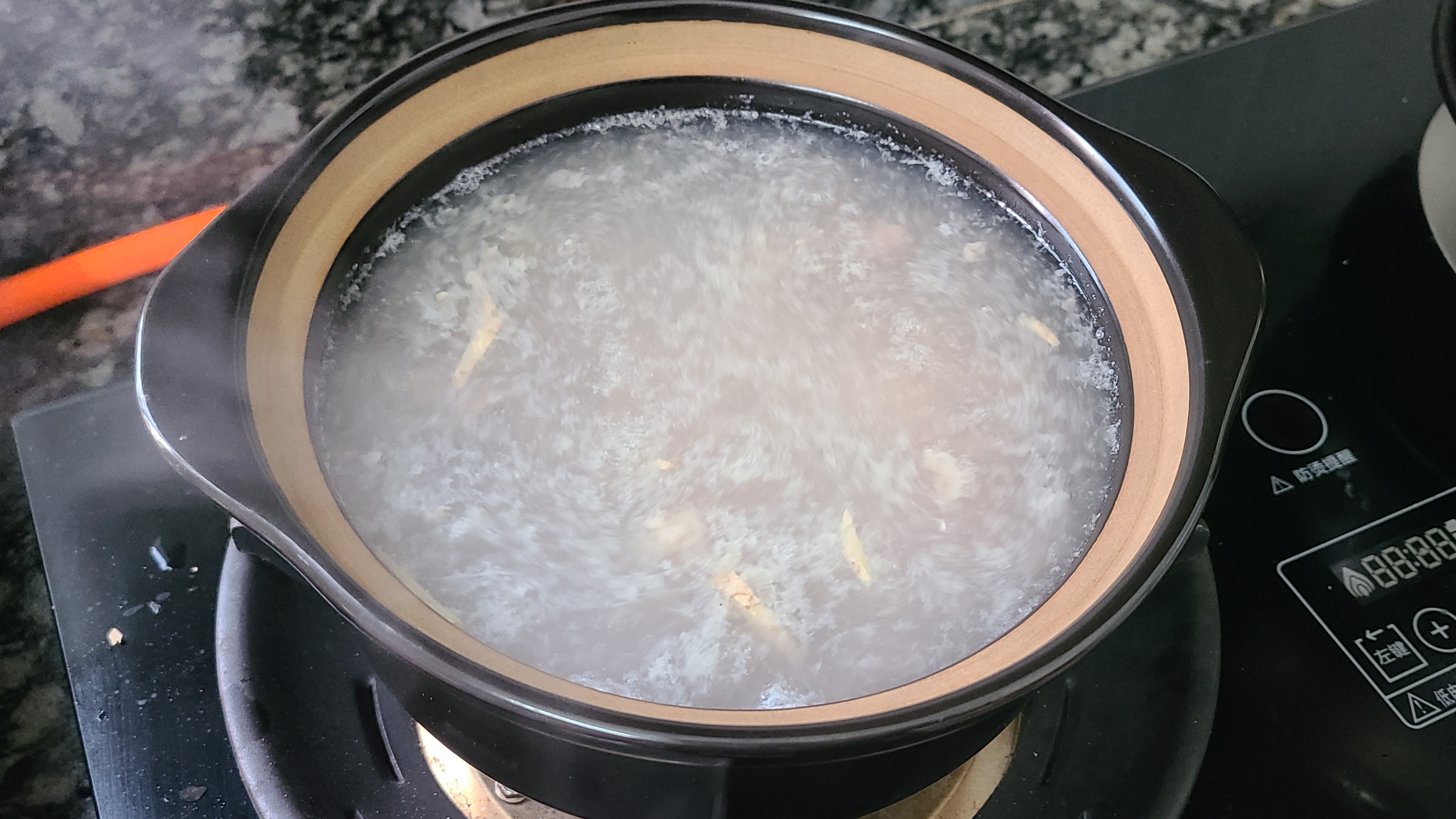 豬雜湯的做法，清淡又好吃的一道廣東美食，不油不膩味道好