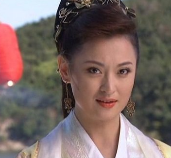 91版《雪山飞狐》的演员现状，一个成了富商，她