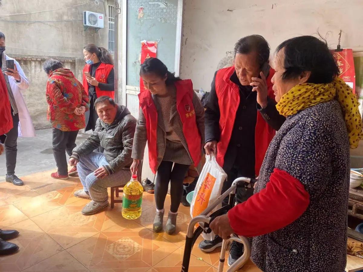 伯艺江苏公益行,实践学习雷锋志愿者好榜样