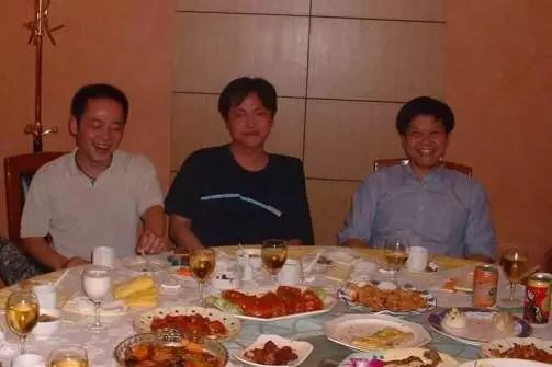 400亿市值跌到20亿：暴风冯鑫身陷囹圄，一众大佬力挺，为什么？