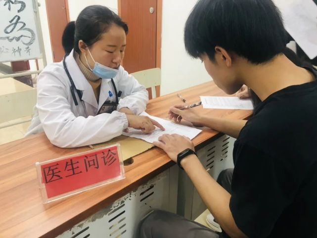 湖南硅谷高科软件学院组织师生开展新冠疫苗接种