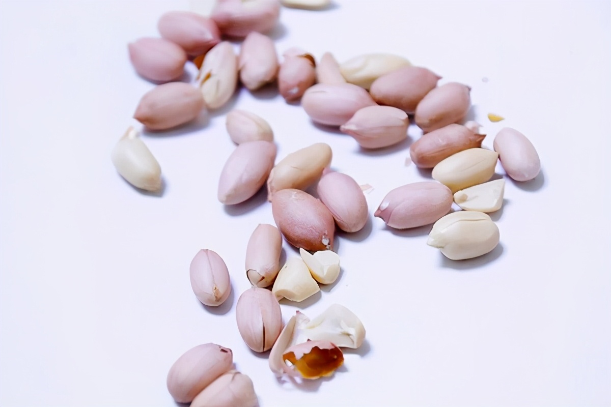 經常吃花生，究竟是降血壓還是升血壓？ 醫生一文和您說清楚