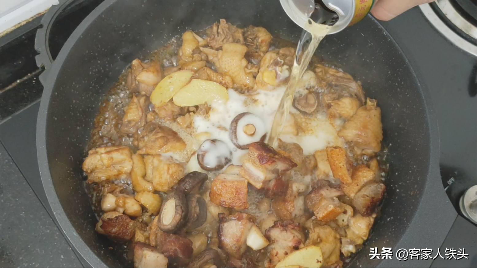 过节吃鸡？不要再白切了，教你一个喷香又美味的吃法，好看又下饭