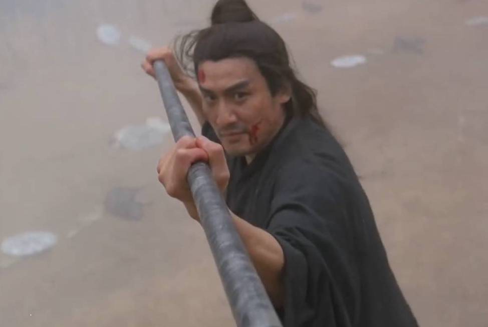 央视《水浒》好汉都由北方人扮演，他是唯一南