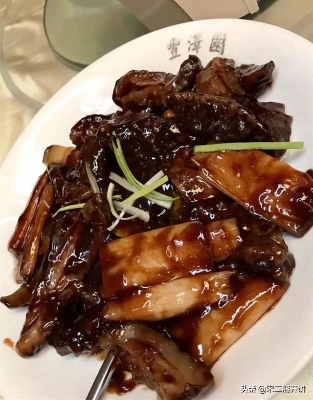 北京的老字號，個個都藏著一道名菜