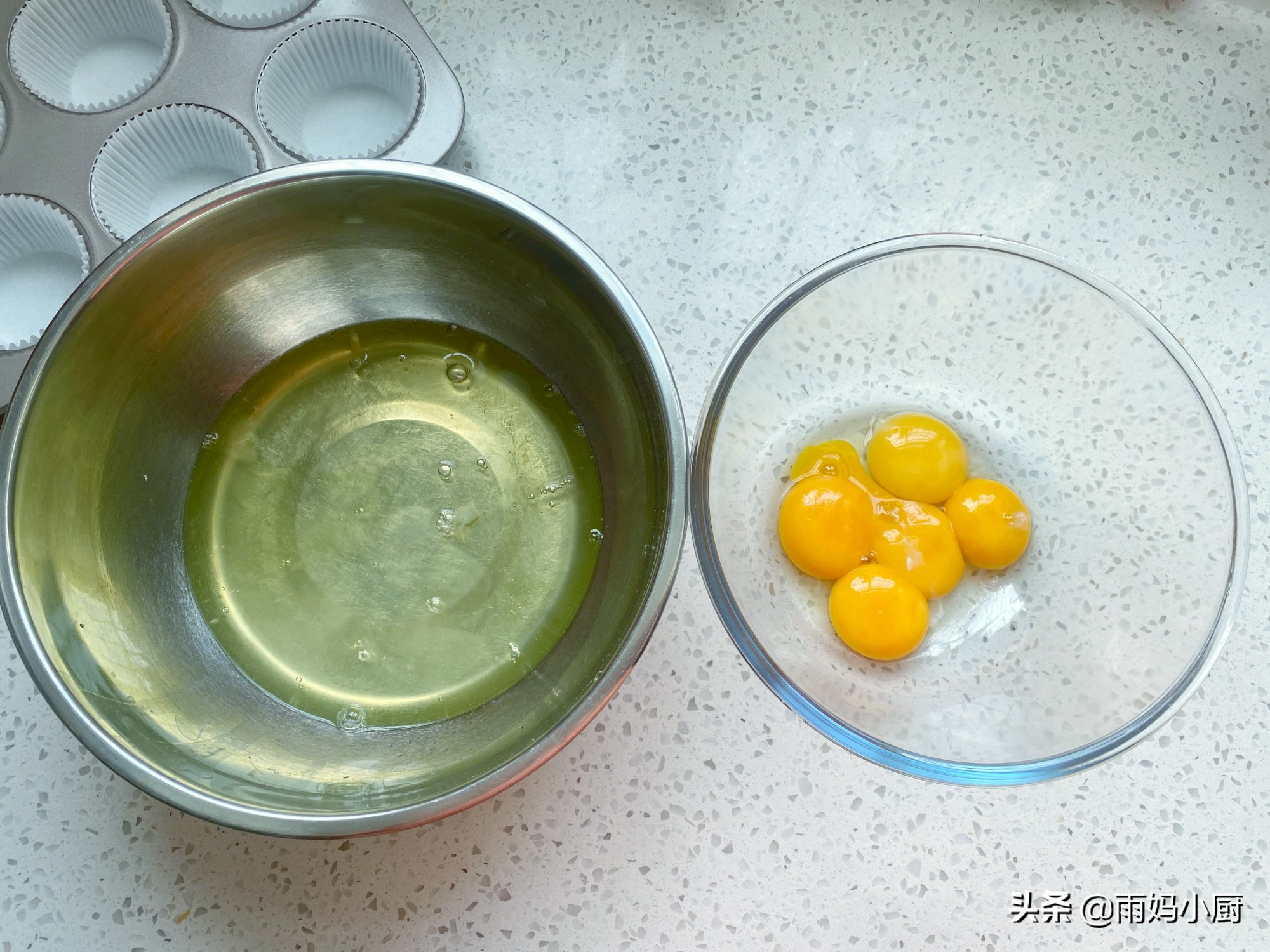 不回缩不塌陷，私房爆款的纸杯蛋糕，松软细腻，新手1次成功