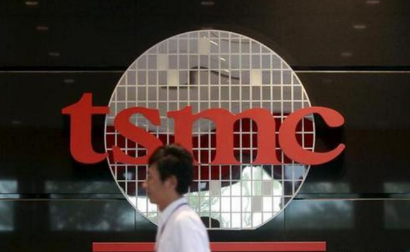 为什么荷兰公司ASML会把大部分的光刻机都卖给了