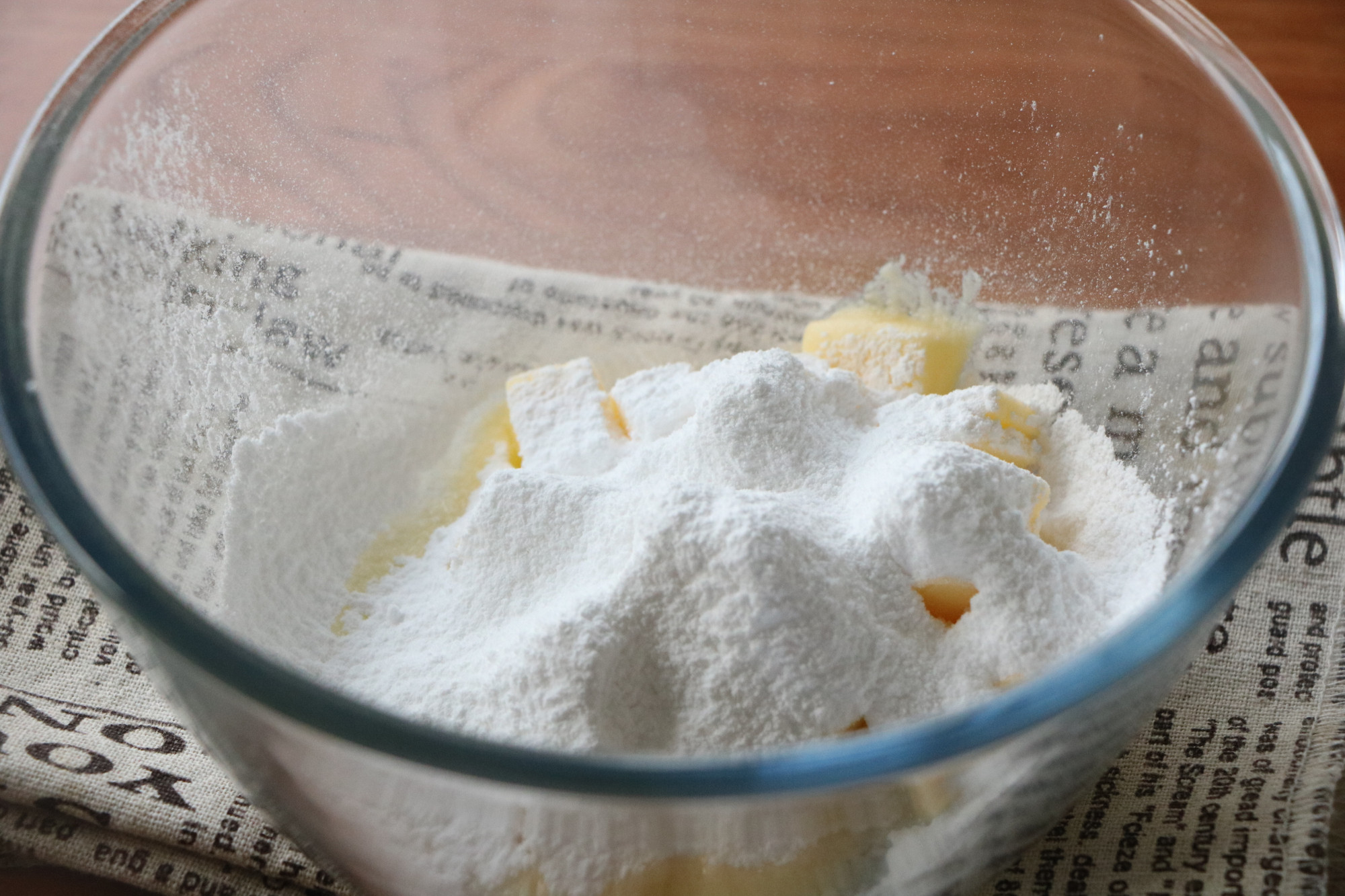 饞了好久的伯爵茶黃油餅乾，茶香濃郁，第一次吃就上癮，越吃越香