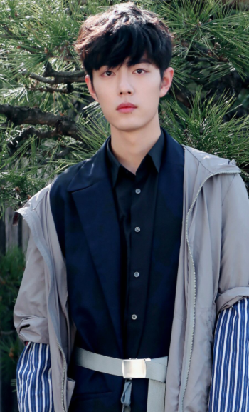 又有人冒充肖战粉丝搞事，后援会深夜发声明，