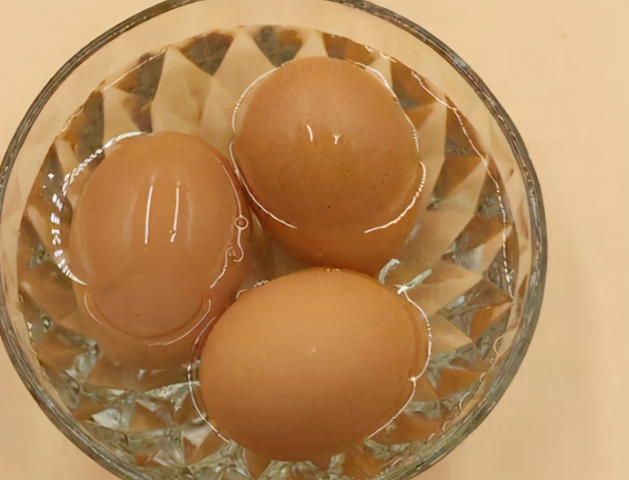 图片[3]-咸鸡蛋的做法步骤图 鸡蛋个个流油还咸香-起舞食谱网