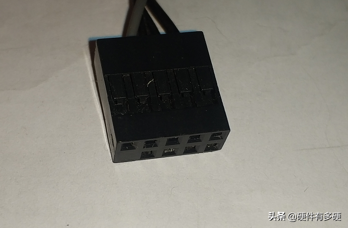 电脑机箱连线不会接？简述主板的各种接口