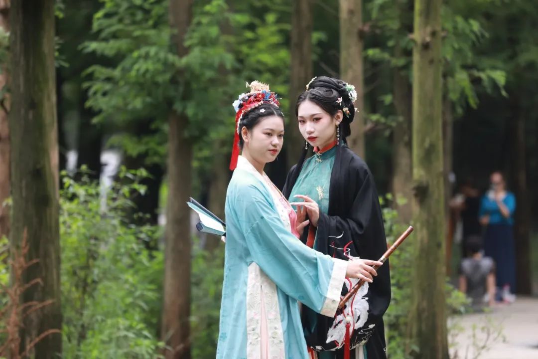 「穿漢服 穿旗袍」免門票暢游雞公山，2021心動(dòng)優(yōu)惠不能錯(cuò)過