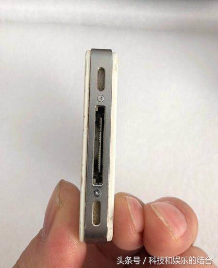 299元下手iPhone最经典手机iPhone4s ，特性依然顺畅！