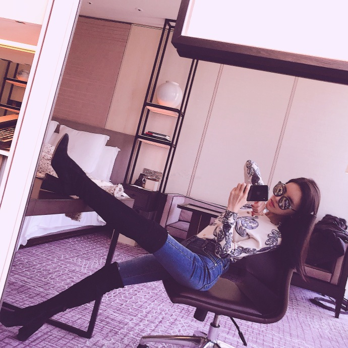 收入悄超PDD,人气力压刘杀鸡,她离熊猫