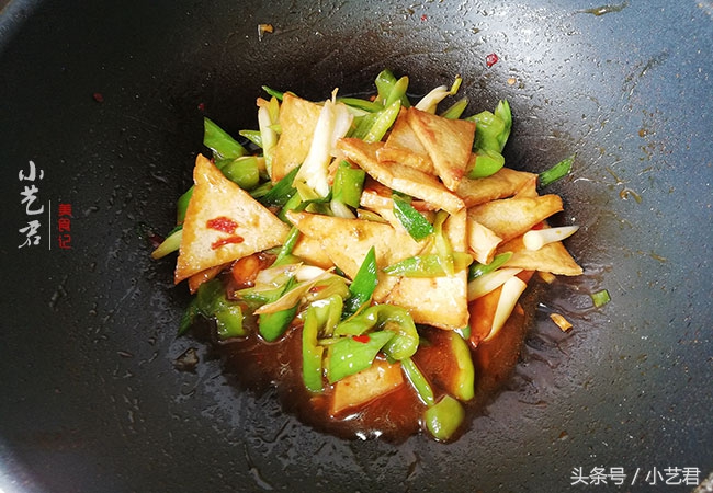 图片[11]-【青蒜炒豆腐】做法步骤图   媳妇每天都惦记着-起舞食谱网