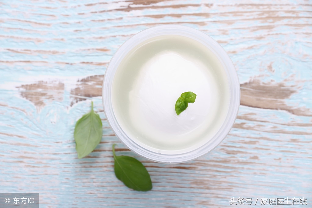 用盐水泡脚，可辅助治疗脚气病？医生的答案，却让人意外