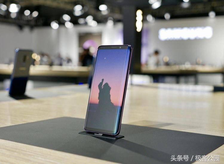 三星 Galaxy S9/S9+ 评测：Galaxy 的「S」年，不新鲜却很好用