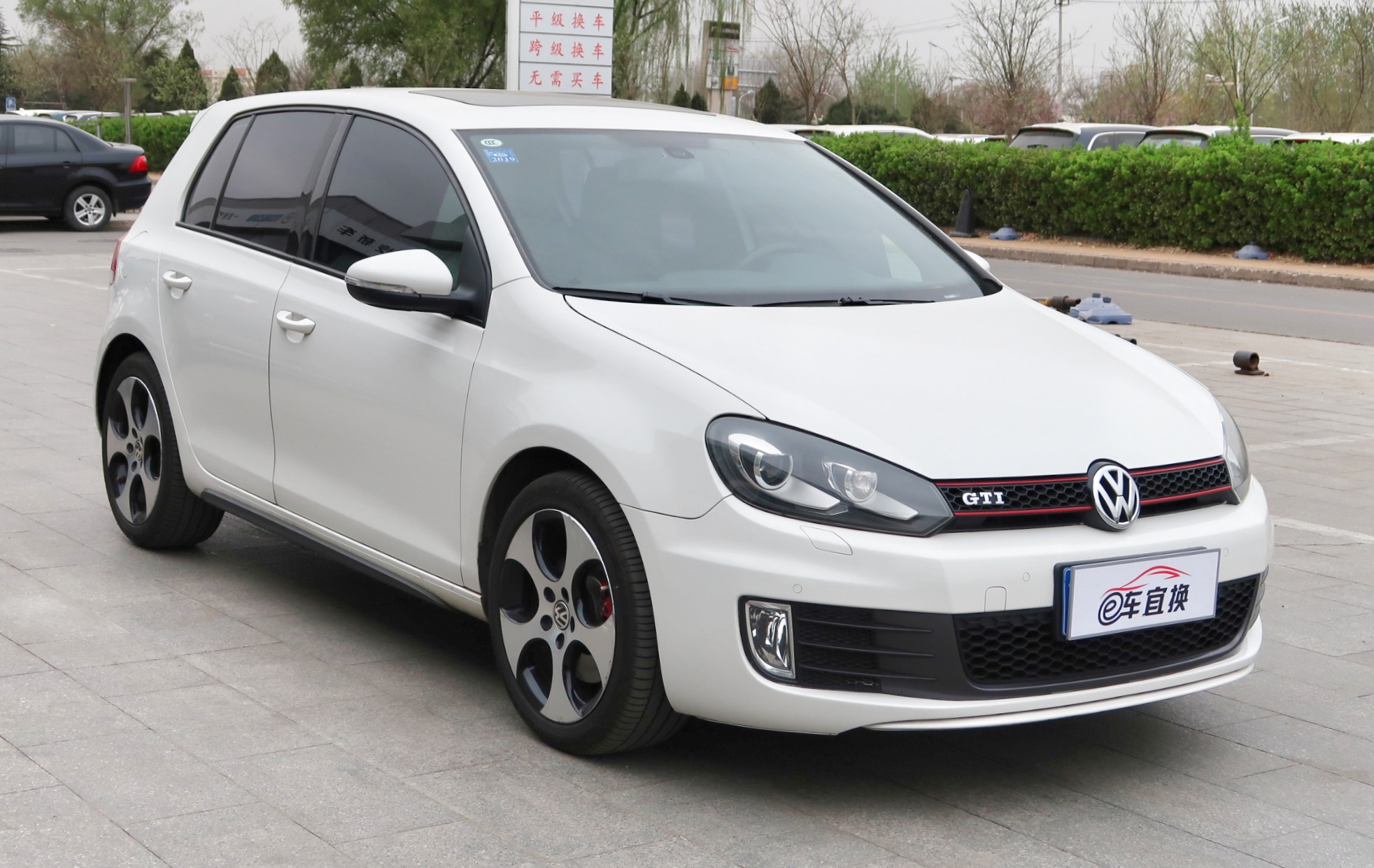 2012高尔夫(大众2012款 高尔夫 2.0TSI GTI 图集鉴赏)