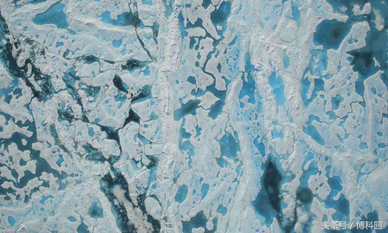 新技术更准确地反映了北极海冰上的池塘