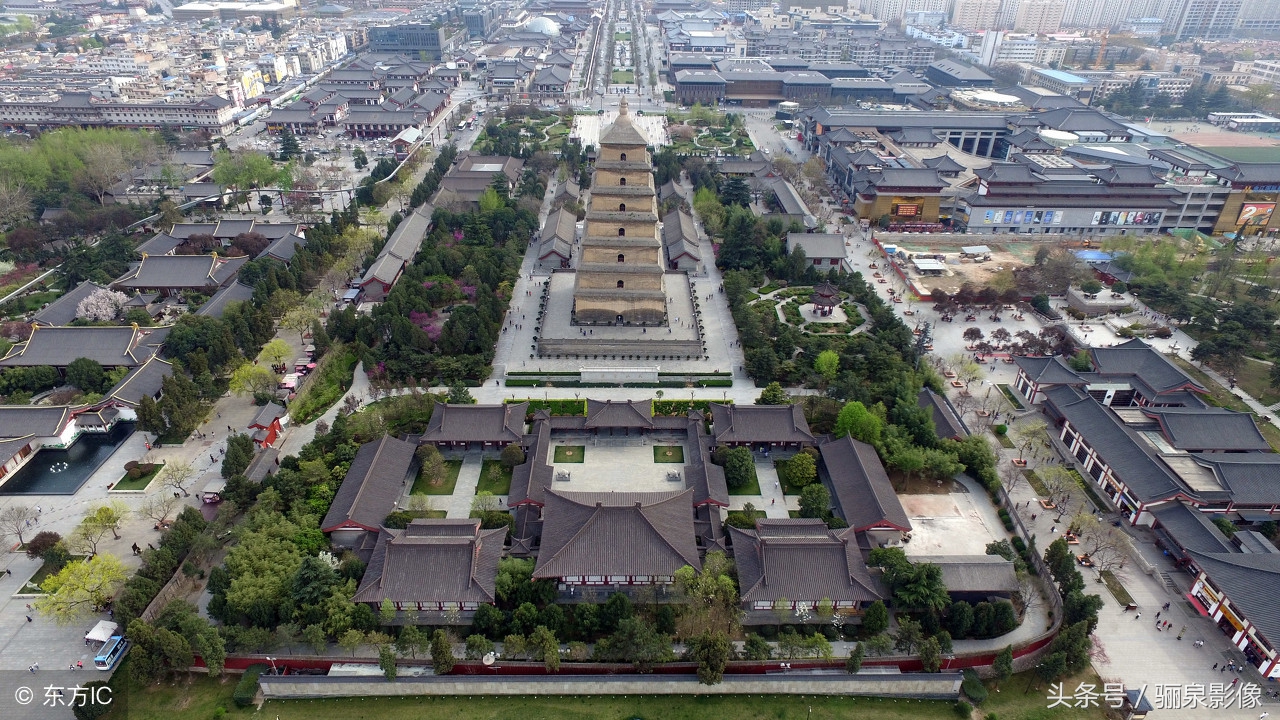 大雁塔位于唐长安城晋昌坊（今陕西省西安市南）的大慈恩寺