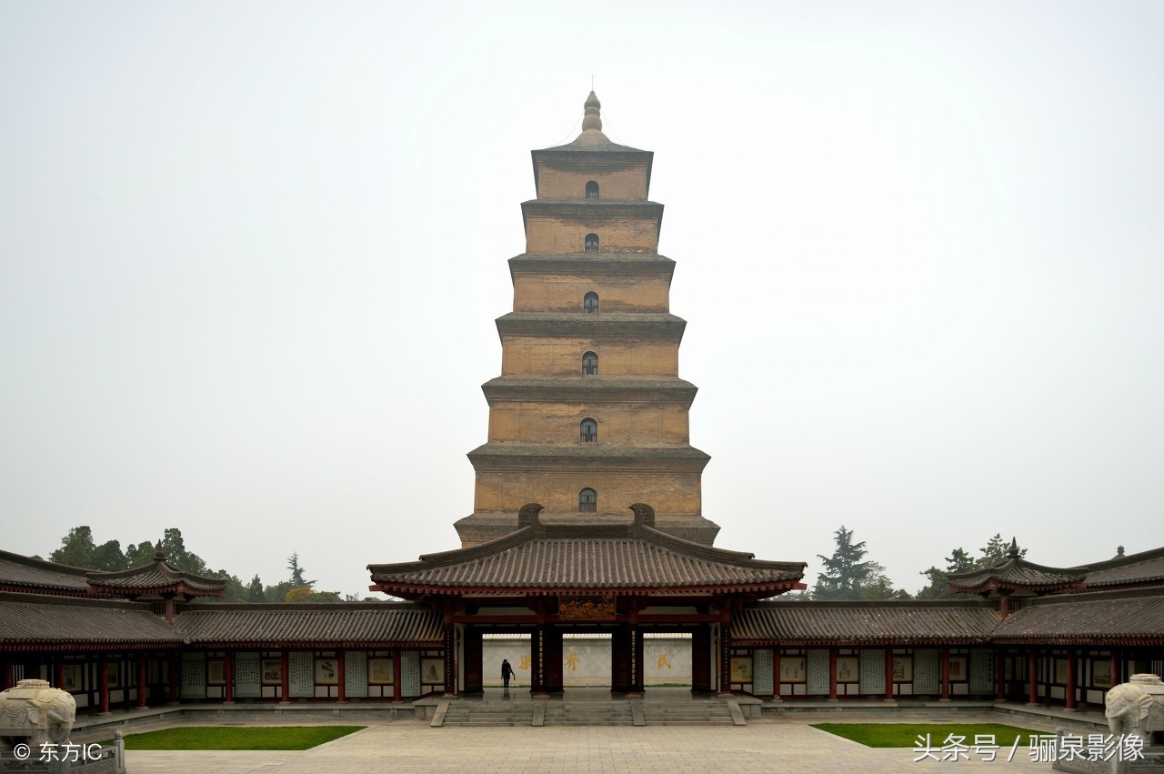 大雁塔位于唐长安城晋昌坊（今陕西省西安市南）的大慈恩寺