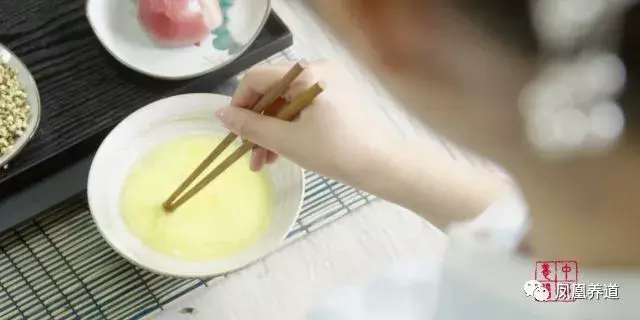 春季养生宝典!10种在家就能做的食疗菜谱 食疗养生 第17张 春季养生宝典!10种在家就能做的食疗菜谱 食疗养生 第17张