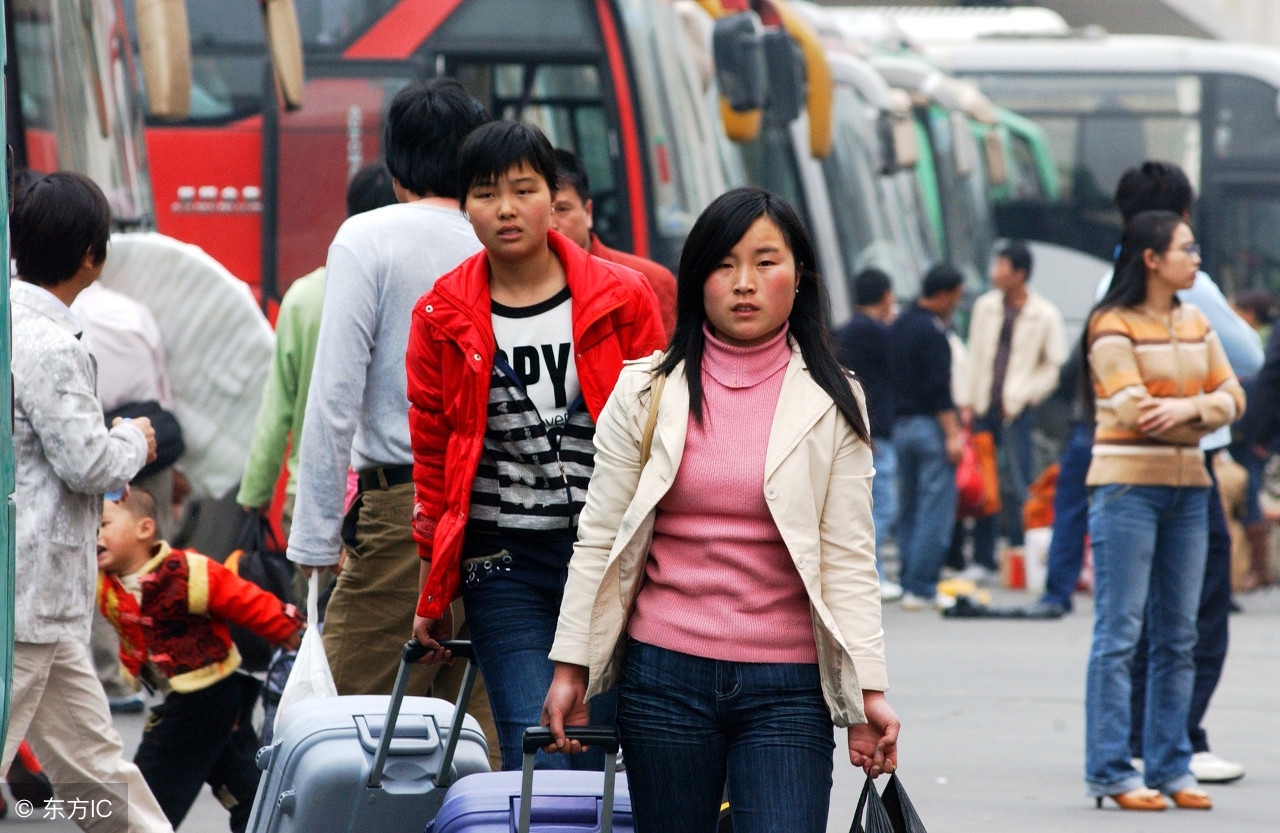 东莞夜市:烧烤摊,大排档都是我们打工仔打工妹的交流情感的地方