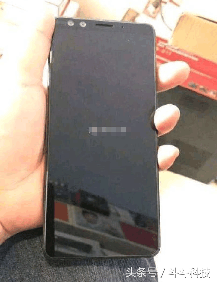 HTC U12真机实拍视频：三d夹层玻璃外壳 后置摄像头指纹识别，网民：便是监控摄像头丑了点