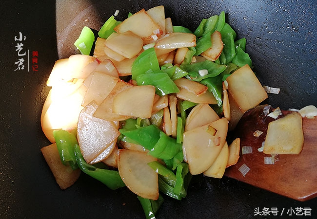 图片[7]-青椒炒土豆片 简单的食材 就是这么好吃 做法很简单 不信试试-起舞食谱网