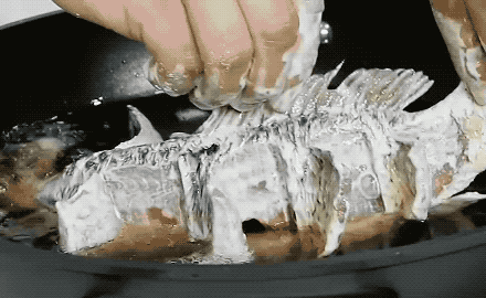 图片[6]-糖醋鱼做法步骤图  简单在家就能轻松完成-起舞食谱网