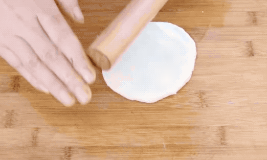 图片[5]-葱花饼做法步骤图 奶奶做了30年的葱花饼咬一口酥到都掉渣了比-起舞食谱网